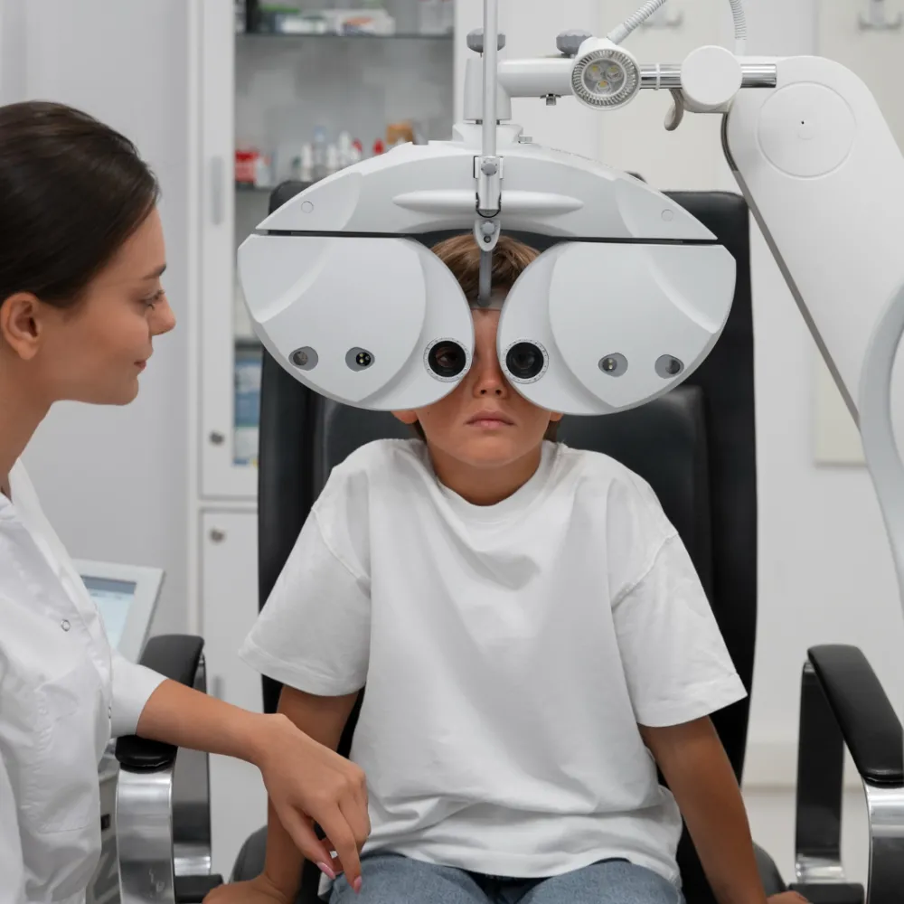 Optometrist eye doctor visit